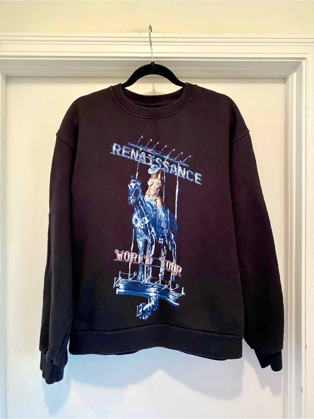 Beyoncé Renaissance World Tour Crewneck sweatshirt Size Large Merch black